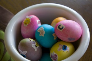 Decorating eggs