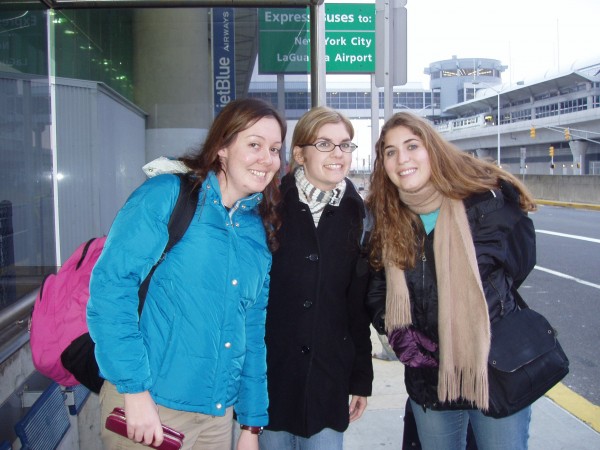 1 Sydney, Melissa and me at airport