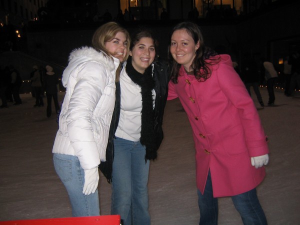 16 Oh how Cute!! Ice Skaters!